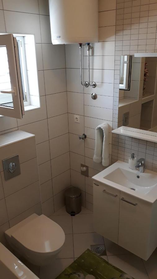Apartment With Free And Private Parking Макарска Экстерьер фото